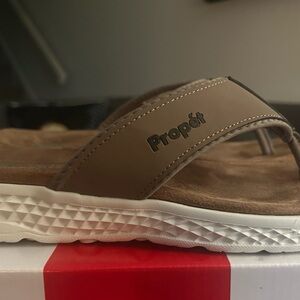 Propét Tan TravelActiv Sandals 9 extra wide